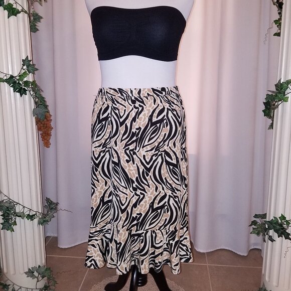 Jaclyn Smith Dresses & Skirts - Jaclyn Smith zebra print skirt large